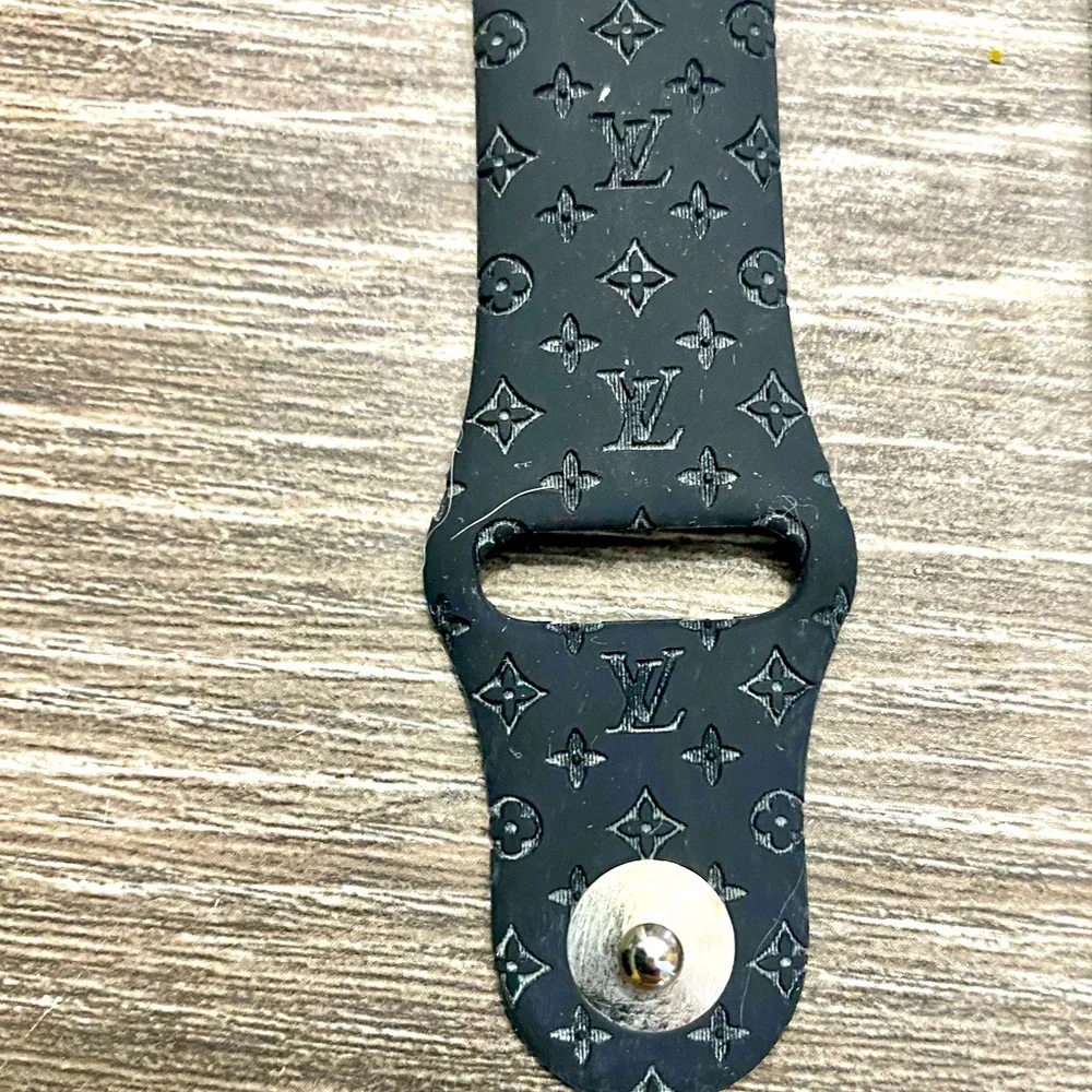 Source Unknown black silicone